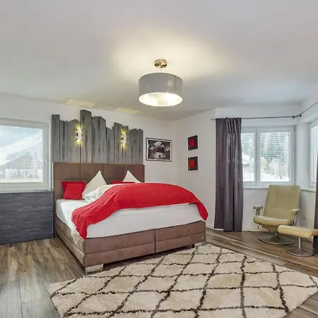 Adler In Laengenfeld Huben (Imst)