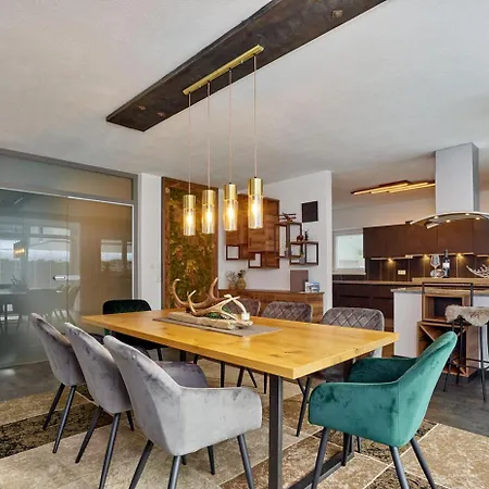 Adler In Laengenfeld Huben (Imst)