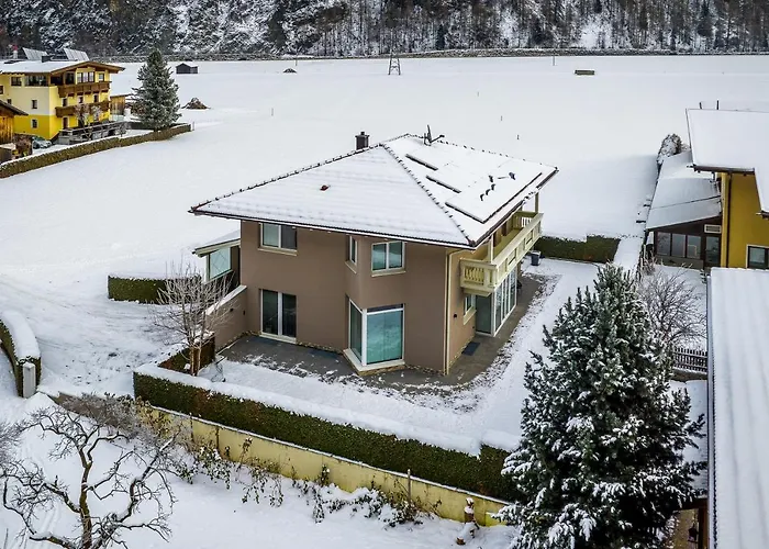 Adler In Laengenfeld Huben (Imst)